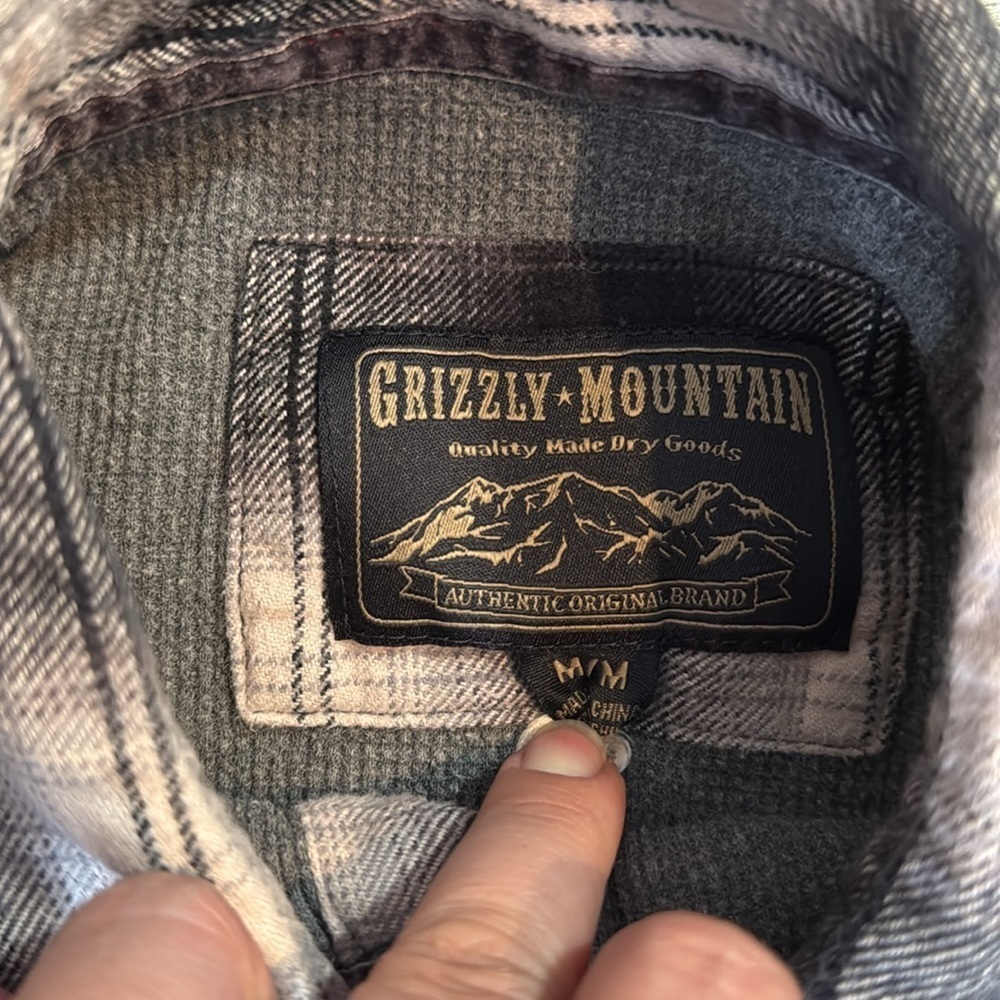 Grizzly Mountain Plaid Snap Button Down Mens Long Sleeve Flannel - Picture 3 of 5
